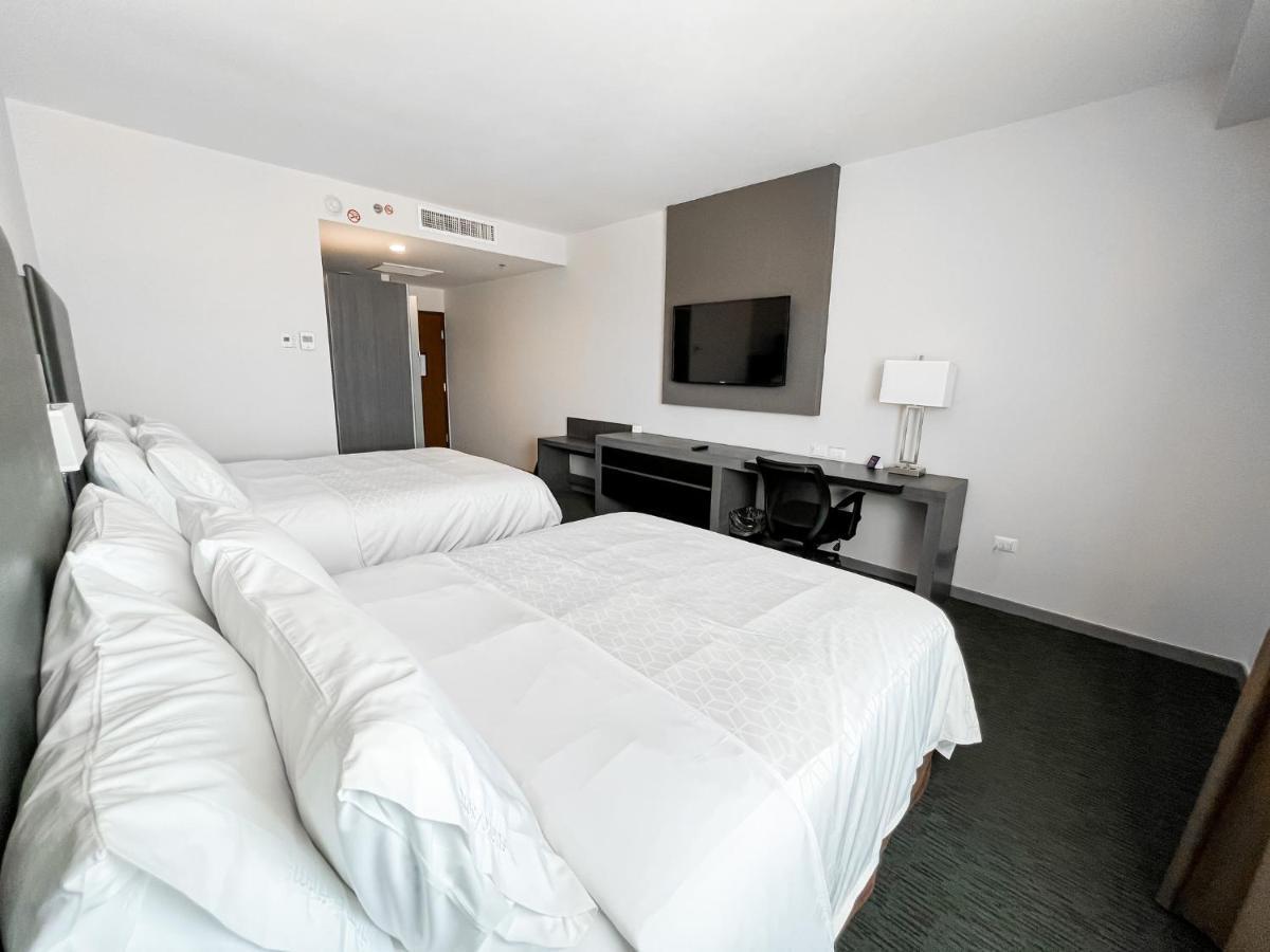 Holiday Inn Express Hotel & Suites Hermosillo By Ihg Экстерьер фото